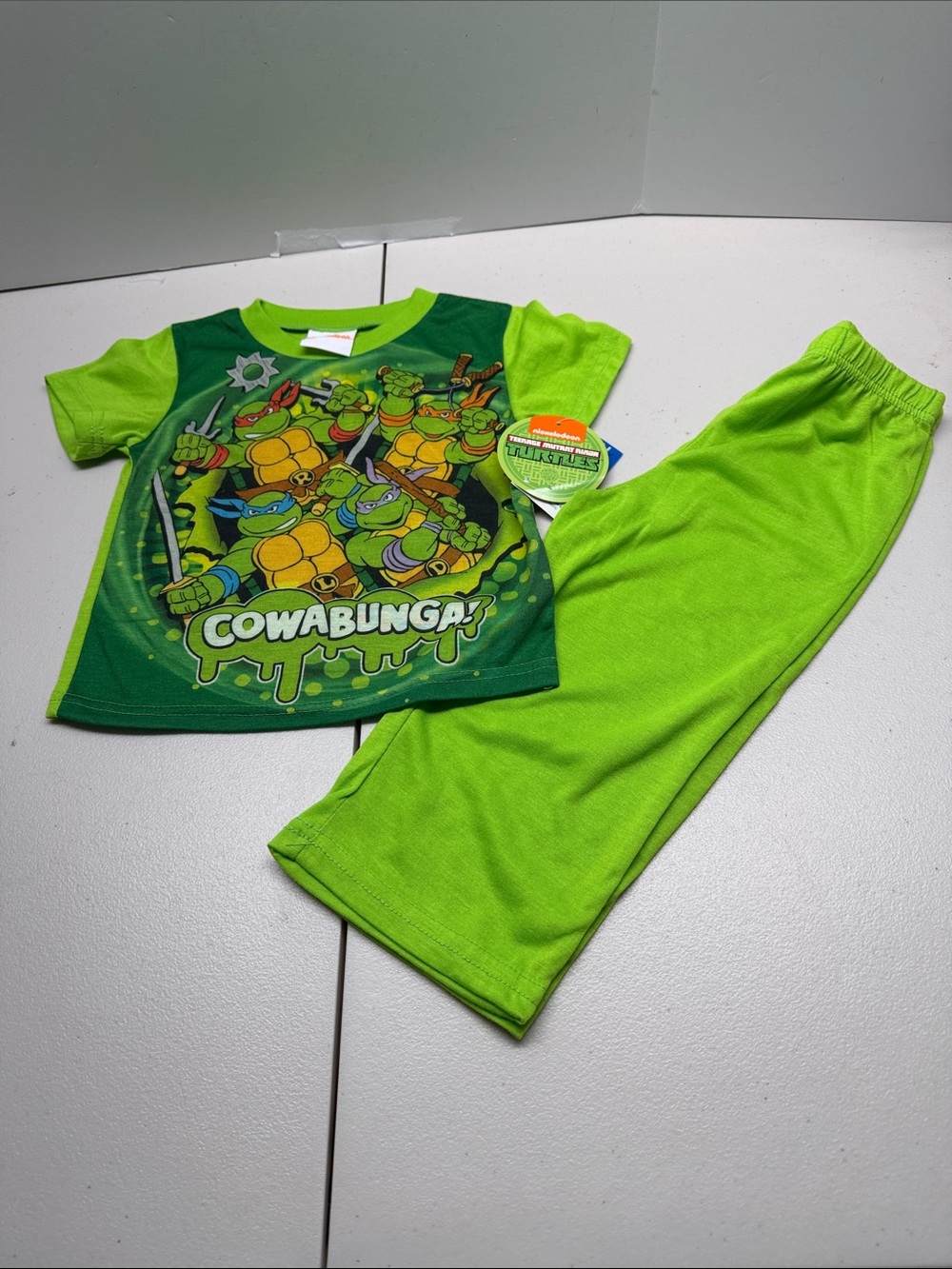 Nickelodeon Teenage Mutant Ninja Turtles Lime Green Pajama Set